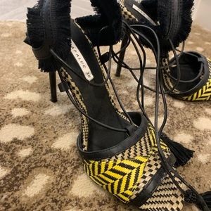 Zara wraparound sandals- size 8